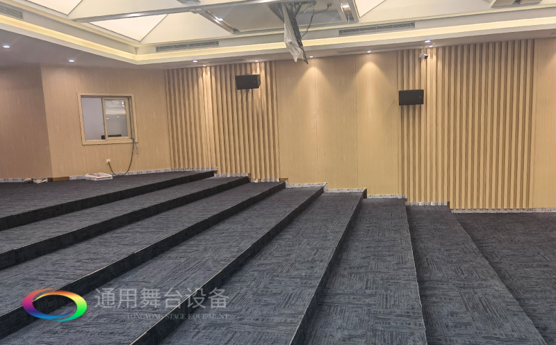 泰州舞臺阻燃幕布承建淮陰開明實驗學校報告廳項目